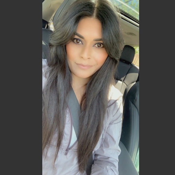 Meet your Posher, RociLili - Picture 2 of 4